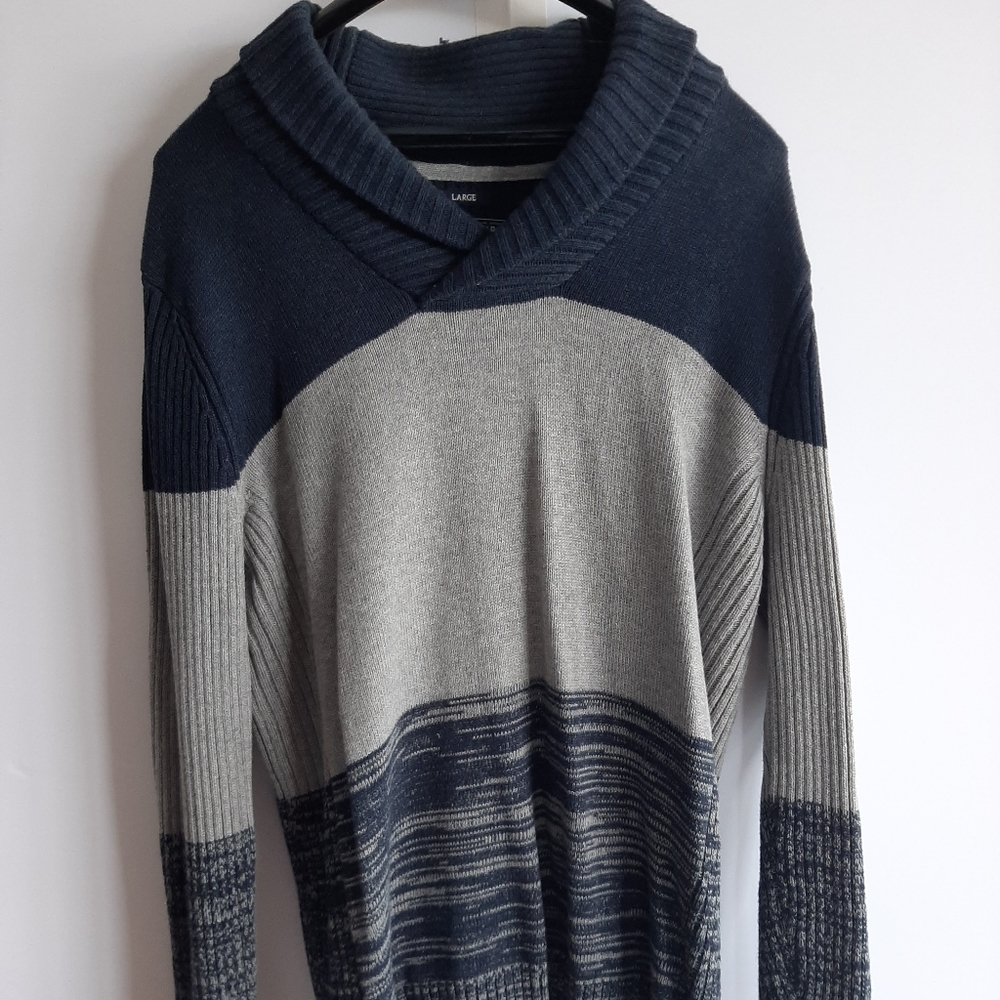 Large Mens American Rag Sweater